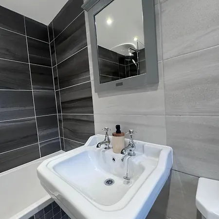 Granville Road, Near Hospital, Sleeps 5 * Carlisle (Cumbria)
