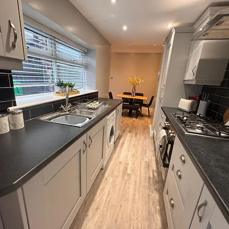 Granville Road, Near Hospital, Sleeps 5 * Carlisle (Cumbria)